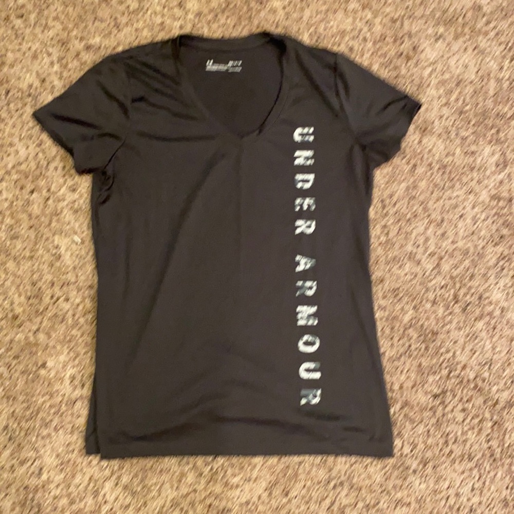 Under Armour V-Neck Tee